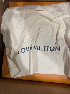 Louis Vuitton Cream Dust Bag with Navy Logo